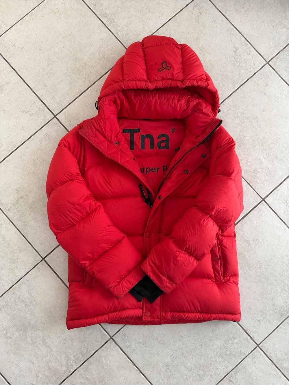 Aritzia/TNA Womens’s Bright Red SUPER PUFF Jacket with Hood